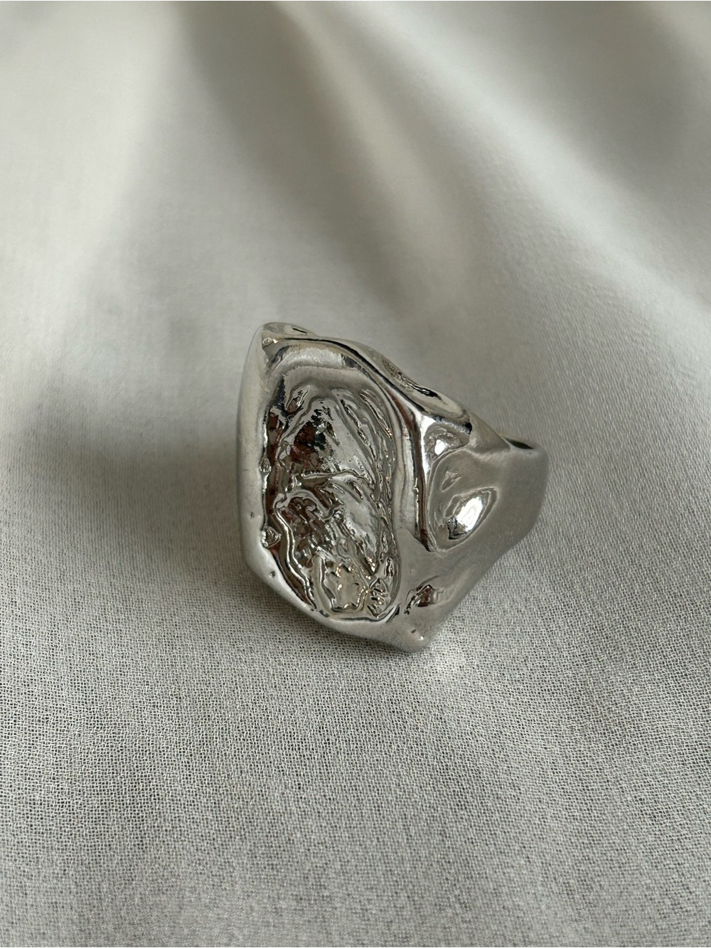 Vintage Chunky Sculptural Crushed Silver Statement Ring – Size 6